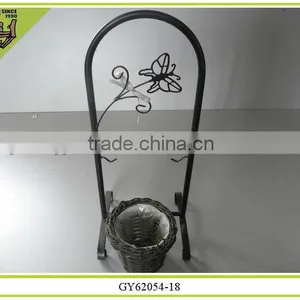 New Home Decoration Rattan Willow Baskets With Iron Shelf thumbnail-1