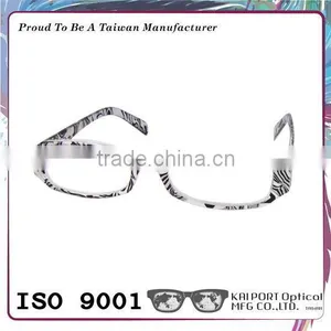 Gorgeous Colored Pattern Plastic Glasses thumbnail-4