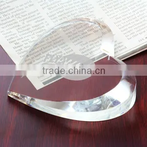 Nice Glass Crystal Heart Paperweight OSM017 thumbnail-1