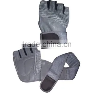 Weight Lifting Fitness Gloves thumbnail-1