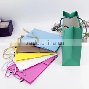 Wholesale Custom Mall Shopping Bag, Gift Paper Bag, Fashion Beautiful Bags thumbnail-1