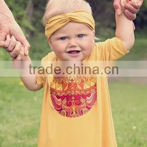 Family Matching Clothing Yellow Cotton Digitalprint Fancy Dress thumbnail-3