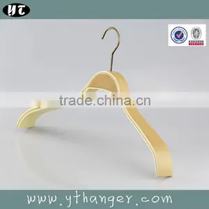 HA6672 Cheap Natural Laminated Hanger for Clothes Store thumbnail-3