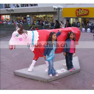 Europe Market Hot Sale Fiberglass Life Size Cow Statue thumbnail-1