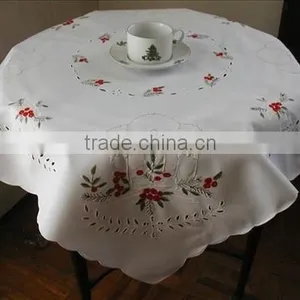 CHRISTMAS TABLE CLOTH thumbnail-1