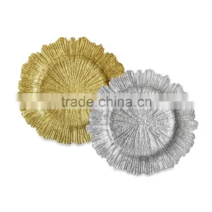 13 1/2-Inch Glass Charger Plates thumbnail-1