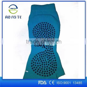 Best Selling Custom Fashion Men's Non-slip Socks thumbnail-5