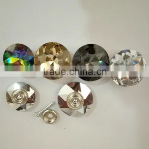New Arrival OEM Quality Rhinestone Fashion Button Wholesale thumbnail-4