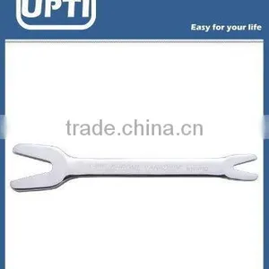 Universal Speed Wrench thumbnail-1