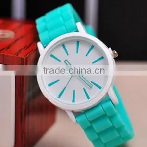 Top Quality New Fashion Designer Ladies Sports Brand Silicone Watch Jelly Watch 15 Colors Quartz Watch for Women 200pcs thumbnail-1