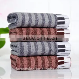 Wholesaler Custom Cotton Jacquard Beach Towel thumbnail-1