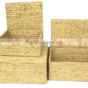 Water Hyacinth Storage Basket With Lid and Wood Handle thumbnail-1