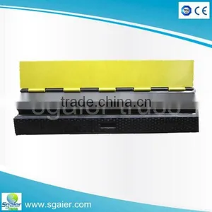 Rubber Car Ramps/road Ramps/cable Ramps/wire Protector With 3 Channel thumbnail-1