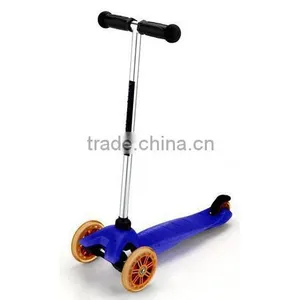 Three Wheels Super Kick Child Scooter thumbnail-1