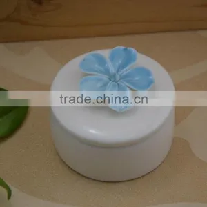 Wholesale Porcelain Jewel Box With Flower Shape Design thumbnail-5