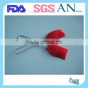 Silicone Pet Brush thumbnail-1