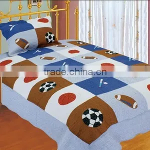 Kids Bed Set/quilt/coverlet in Ball Pattern thumbnail-1