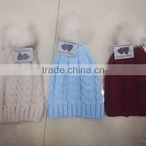Custom Knitted Pom Beanie Hat Winter Beanie Hat thumbnail-5