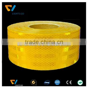 China 2016 3m Diamond 983 Prismatic Red and White Reflective Sheeting Tape thumbnail-4
