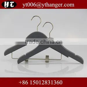 Wholesale Wooden Kids Hanger Clothes Hanger for Baby thumbnail-4