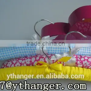 PH-YT-052 Satin Padded Hanger for Kids Wooden Hanger Flocked Satin Padded thumbnail-3