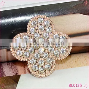 2015 Wholesale Four Leaf Clover Bulk Rhinestone Fancy Alloy Brooch Traditional Design Brooch thumbnail-1