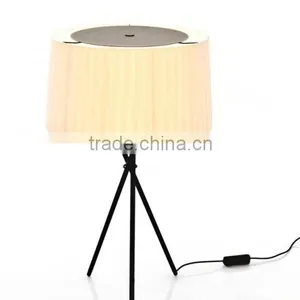 White, Black, Red Folded Fabric American Style Table Lamp With Acrylic Top Diffuser thumbnail-1