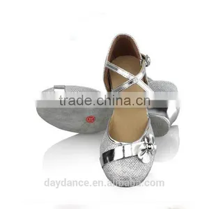 Girls Kid Buckle Strap Ballroom Modern Latin Dance Shoes Child Bowknot Colorful Closed Toe Low Heel Shoes thumbnail-4