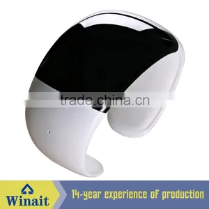 Vibrating Bluetooth Bracelet Wireless OLED Screen for Gift thumbnail-1