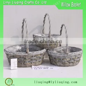 Wicker Plastic Lined Garden Hanging Plant Basket thumbnail-1