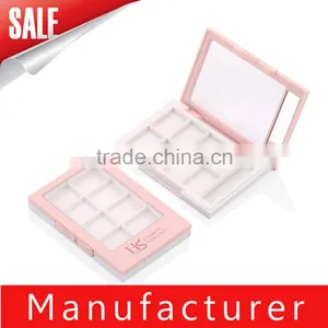 Transparent Eyeshadow Compact With 8 Pans thumbnail-1