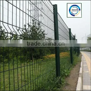 Road Side Fence thumbnail-1