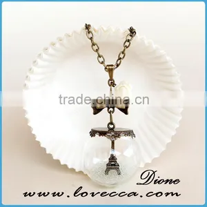 Ladies Favor Glass Cover Album thumbnail-1