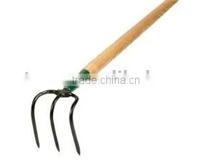 FORGED LONG HANDLE CULTIVATOR IN TOOLS thumbnail-1