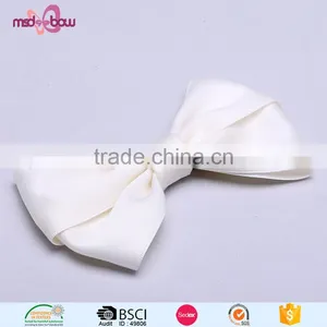 Simple Design off White Polyester Cheap Bowtie for Men thumbnail-2