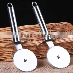 High Quality Stainless Steel Pizza Knife thumbnail-3