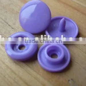 Nontoxic Plastic Button thumbnail-1