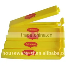 Plastic Food Bag Clip thumbnail-1