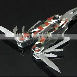 OEM Folded Multifunctional Pliers With Camo Handle thumbnail-1