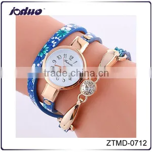 Fashion Rhinestone Small Floral Leather Watches 2016 thumbnail-1