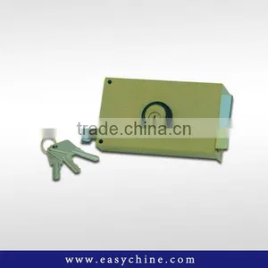 Rim Lock With 3 Iron Key 1 Set thumbnail-1