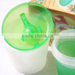 Hot SALE Plastic Cereal on the go With Lid and Spoon Plastic Cereal To Go Storage Container thumbnail-2