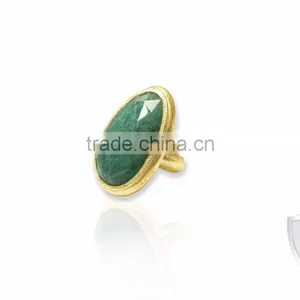 Sterling Silver Emerald Green Gemstone Ring thumbnail-1