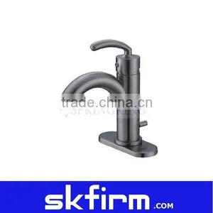 Classic Single Lever Black Faucet thumbnail-1