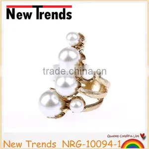 Fashion Latest Gold Pearl Ring Designs 2016 thumbnail-1