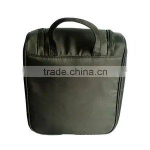 2016 Latest USA Style Polyester Low Moq Custom Travel Wash Bag Toiletry Bag for Men thumbnail-3