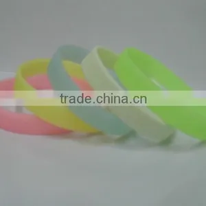 Wholesale Eco-Friendly Elastic Silicone Wristband, Cheap Custom Silicone Bracelet Glow in Dark thumbnail-2