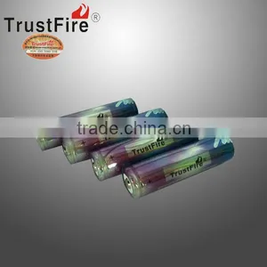 TrustFire Hot Sale 2013 3.7 Volt Traction Battery 2000mah With Pcb 18650 Rechargeable Traction Battery thumbnail-1