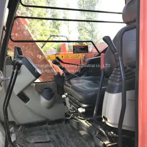 USED HITACHI EX60 JAPAN MADE CRAWLER EXCAVATOR thumbnail-1