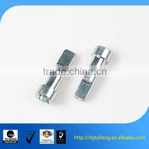Custom Screws With Step and Cross Recess thumbnail-3